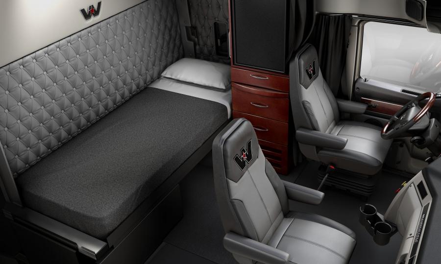 Интерьер Western Star 5700XE Sleeper Cab 2014 года  (фото 9 из 16)